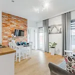 Apartment Apartt *